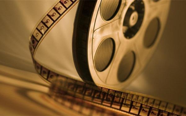 從馮小剛炮轟萬(wàn)達(dá)說(shuō)起：電影業(yè)缺乏規(guī)則正加劇行業(yè)衰落