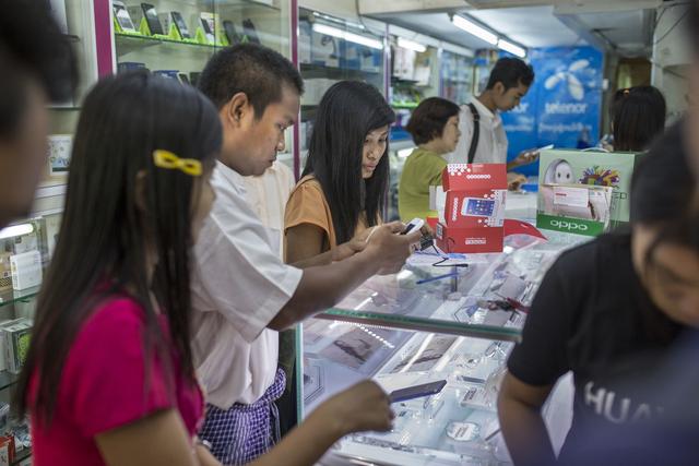 5000萬緬甸人第一次用上互聯(lián)網(wǎng)，接下來的事無語了 | 譯站