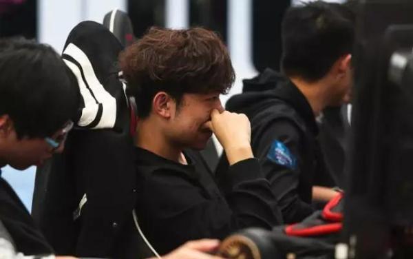 探秘國內(nèi)首家電競學院：學生大多都是富二代，父母寵愛