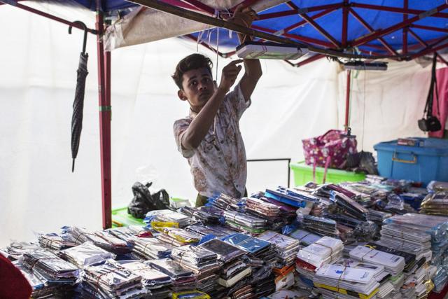 5000萬緬甸人第一次用上互聯(lián)網(wǎng)，接下來的事無語了 | 譯站