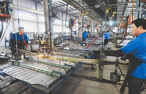 互聯(lián)網(wǎng)企業(yè)發(fā)力智能制造 跨界合作是大勢(shì)所趨