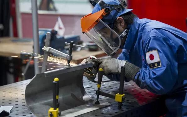 日本企業(yè)遭遇嚴重用工短缺