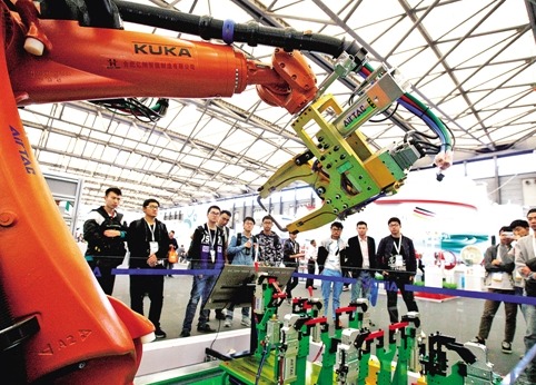 我國連續(xù)4年成為全球第一大工業(yè)機器人市場