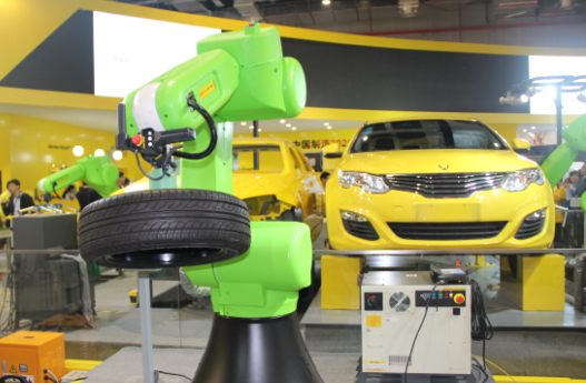 占據(jù)全球市場半壁江山 日本工業(yè)機器人刷新紀錄