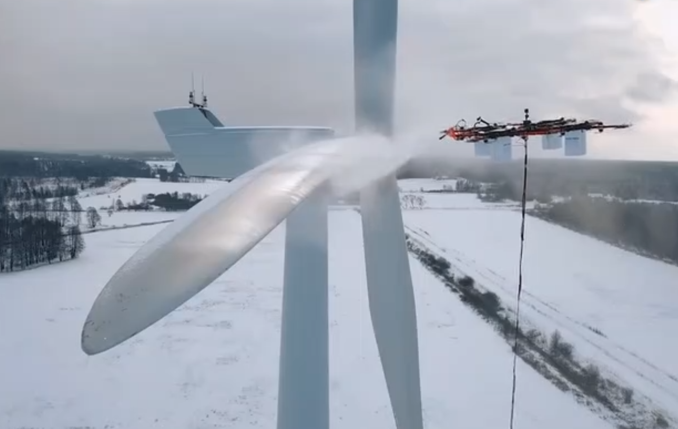 無人機再添新技能：為風(fēng)力渦輪機除冰