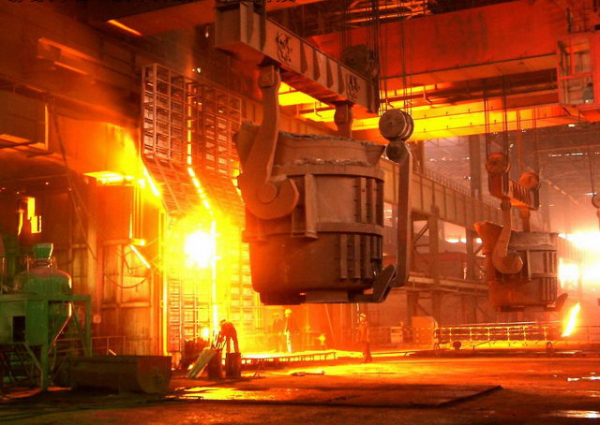 氧氣變送器在煉鋼中的重要性
