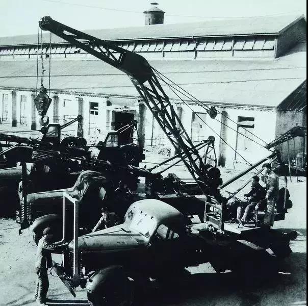 【流金歲月】新中國第&mdash;臺(tái)5噸汽車起重機(jī)在這里誕生 
